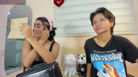 sweet_couples1 online show from December 27, 7:46 pm