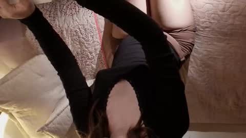 Dalia online show from February 12, 1:44 am