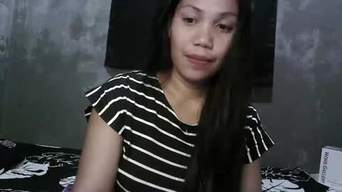 Snapshot of sweet_dianne08 chatting on December 20, 5:53 pm dianne online show from December 20, 5:53 pm