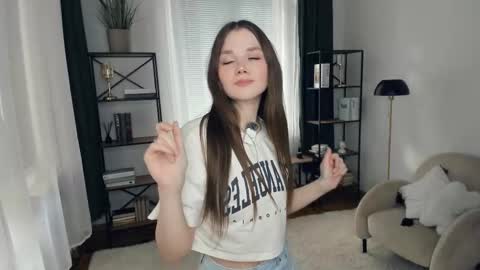 Snapshot of sweet_disaster_ chatting on September 28, 8:09 am sweet_disaster_ online show from September 28, 8:09 am
