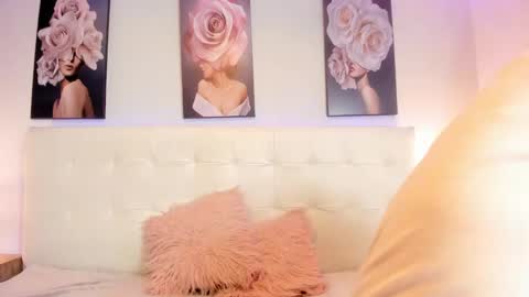 Snapshot of sweet_dreamses chatting on February 5, 12:27 pm Kendra online show from February 5, 12:27 pm