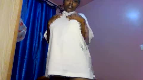 sweet_ebony001 online show from March 20, 5:18 pm