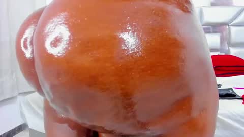 Snapshot of sweet_ebonyyx chatting on February 7, 3:52 pm Sara online show from February 7, 3:52 pm