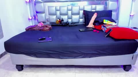 Snapshot of sweet_ebonyyx chatting on September 12, 12:27 pm Sara online show from September 12, 12:27 pm