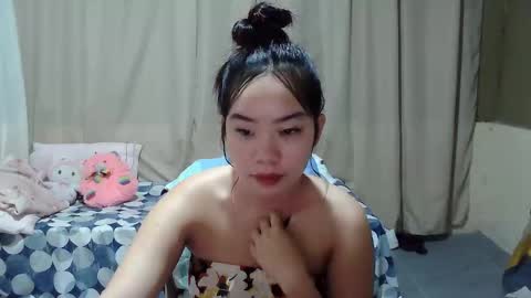 Snapshot of sweet_echa chatting on March 23, 10:47 pm Echa online show from March 23, 10:47 pm