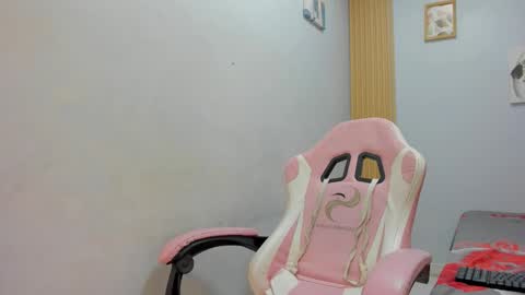 edye online show from December 23, 3:48 am