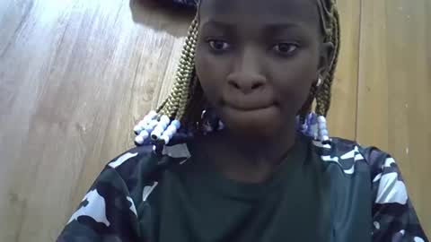 Snapshot of sweet_eldah chatting on September 28, 9:09 pm Sweet eldah online show from September 28, 9:09 pm