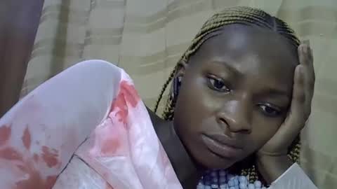 Snapshot of sweet_eldah chatting on September 30, 3:17 pm Sweet eldah online show from September 30, 3:17 pm