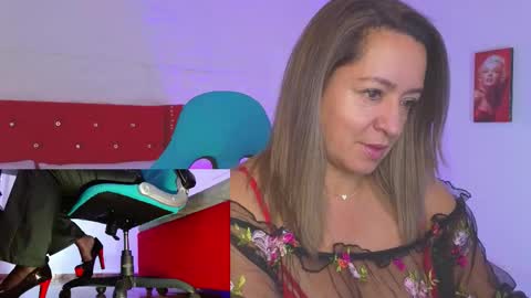 Snapshot of sweet_evans___ chatting on October 15, 3:28 am Sweet Evans online show from October 15, 3:28 am