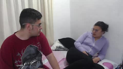 Snapshot of sweet_fantasy_couple chatting on January 26, 1:52 am sweet_fantasy_couple online show from January 26, 1:52 am