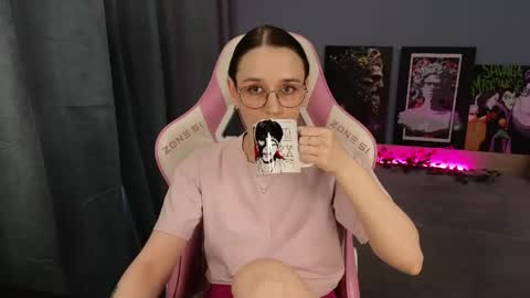 Snapshot of sweet_frosty chatting on May 27, 3:14 am Alice online show from May 27, 3:14 am