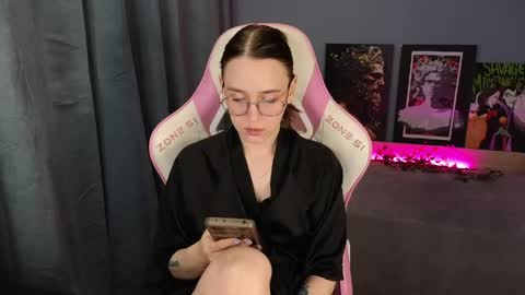 Snapshot of sweet_frosty chatting on June 2, 4:14 am Alice online show from June 2, 4:14 am