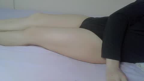 Snapshot of sweet_gurl00 chatting on May 23, 10:47 pm sweet gurl00 online show from May 23, 10:47 pm
