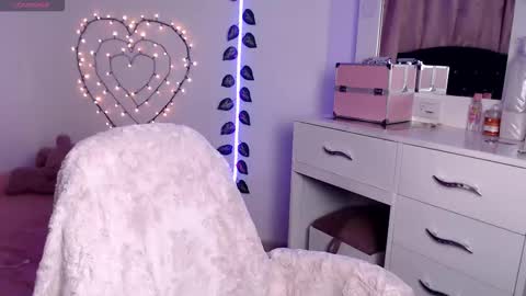 Hannah online show from March 17, 11:13 am