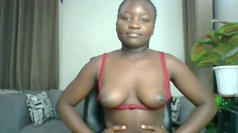 Snapshot of sweet_jenica chatting on December 3, 2:58 am ESTHER NEEMA online show from December 3, 2:58 am