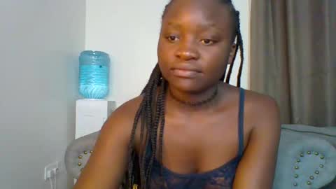 Snapshot of sweet_jenica chatting on January 11, 4:38 am ESTHER NEEMA online show from January 11, 4:38 am