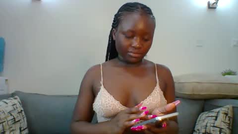 Snapshot of sweet_jenica chatting on January 28, 4:50 am ESTHER NEEMA online show from January 28, 4:50 am