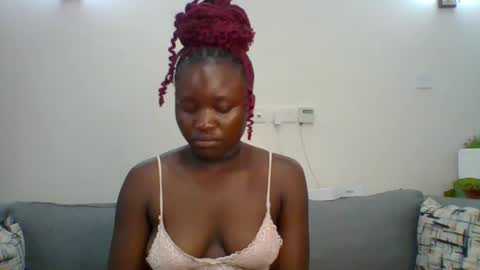 Snapshot of sweet_jenica chatting on March 4, 5:11 am ESTHER NEEMA online show from March 4, 5:11 am