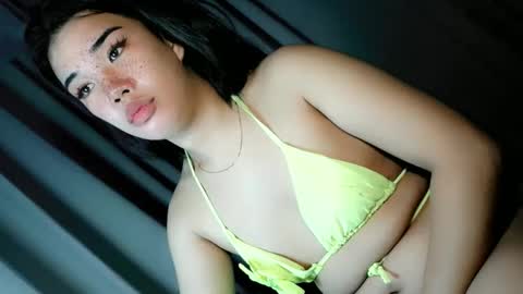 Snapshot of sweet_katrina69 chatting on January 12, 1:11 am sweet_katrina69 online show from January 12, 1:11 am