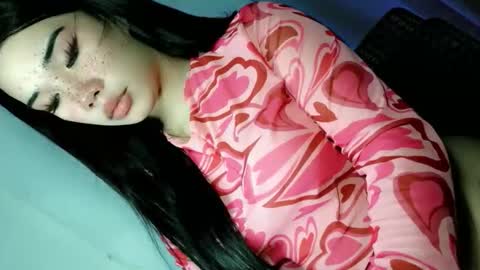 Snapshot of sweet_katrina69 chatting on January 19, 11:25 am sweet_katrina69 online show from January 19, 11:25 am