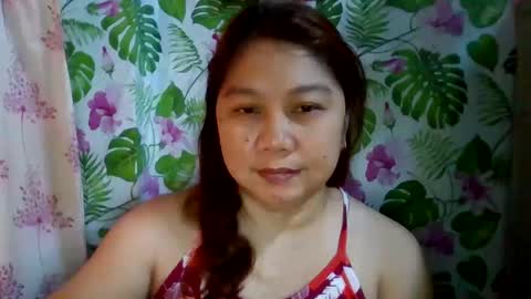Snapshot of sweet_kayley chatting on December 4, 2:09 am sweet_kayley online show from December 4, 2:09 am