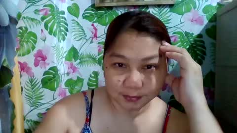 Snapshot of sweet_kayley chatting on January 10, 2:57 am sweet_kayley online show from January 10, 2:57 am