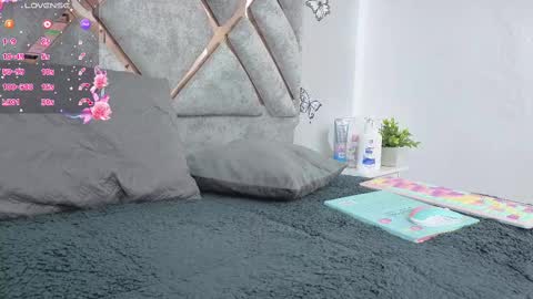 KhristieJoin The Fan Club online show from September 22, 2:02 am