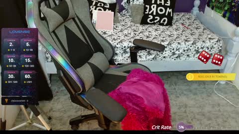 elizabeth grey online show from December 4, 8:40 pm