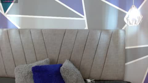 Snapshot of sweet_kitty_05 chatting on June 14, 12:08 am sweet_kitty_05 online show from June 14, 12:08 am