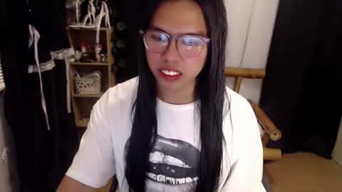 Snapshot of sweet_kyline69 chatting on September 18, 10:06 am sweet_kyline69 online show from September 18, 10:06 am