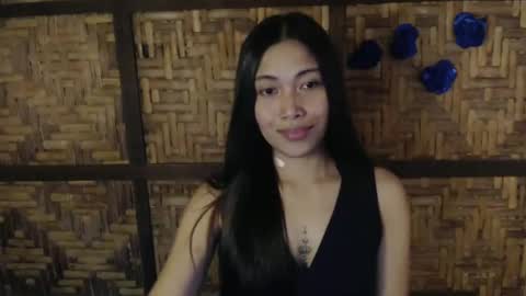 Snapshot of sweet_lady14 chatting on April 17, 10:40 am sweet_lady14 online show from April 17, 10:40 am
