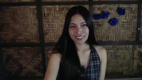 Snapshot of sweet_lady14 chatting on June 1, 6:09 pm sweet_lady14 online show from June 1, 6:09 pm