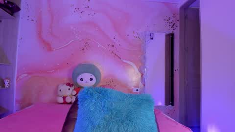 Snapshot of sweet_lemariee_ chatting on January 7, 12:40 pm Lemarie online show from January 7, 12:40 pm