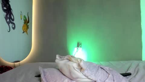 Hi Im Lia Your dreams came true  online show from May 14, 7:20 pm