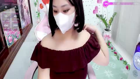 Snapshot of sweet_lily0 chatting on October 6, 7:00 pm Lily online show from October 6, 7:00 pm