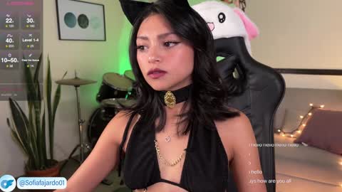 Snapshot of sweet_littleee chatting on December 11, 2:09 am free private online show from December 11, 2:09 am