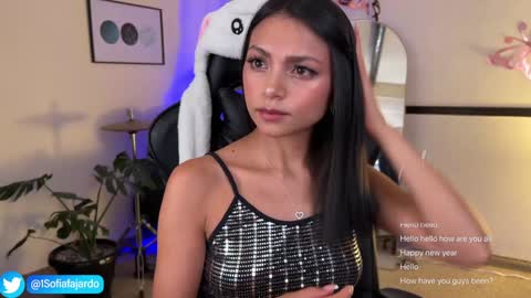 Snapshot of sweet_littleee chatting on January 9, 3:15 am free private online show from January 9, 3:15 am