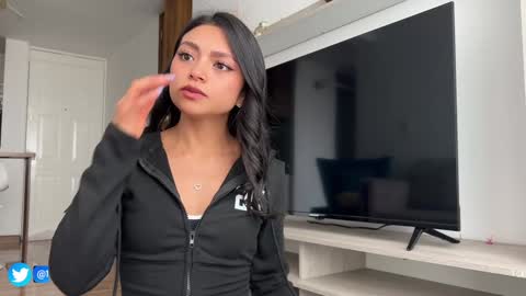Snapshot of sweet_littleee chatting on September 30, 7:19 pm free private online show from September 30, 7:19 pm