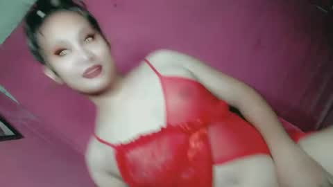 Snapshot of sweet_lover5 chatting on January 21, 12:18 pm SWEET LOVE online show from January 21, 12:18 pm