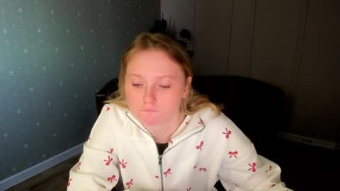 Mikki online show from April 1, 8:04 am