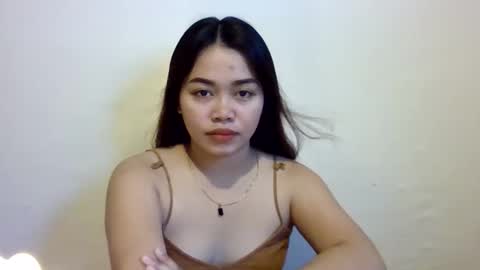 Snapshot of sweet_mae28xx chatting on April 21, 6:41 am sweet_mae28xx online show from April 21, 6:41 am