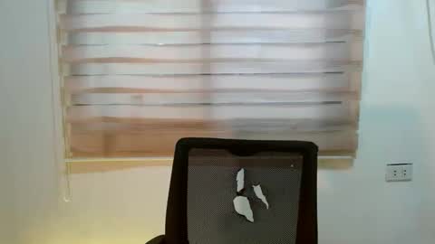 Snapshot of sweet_marry143 chatting on January 10, 11:42 pm marry online show from January 10, 11:42 pm