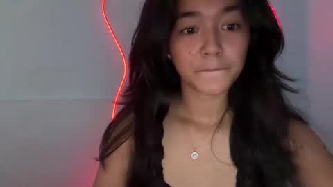 Snapshot of sweet_megan0 chatting on October 13, 11:43 am Megan online show from October 13, 11:43 am