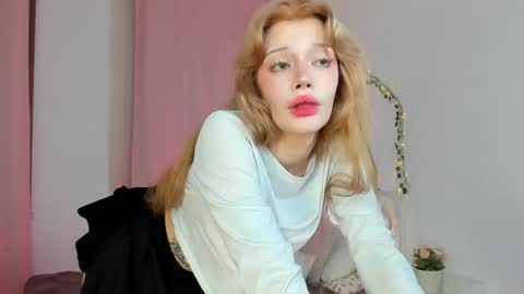 Snapshot of sweet_melissa133 chatting on March 28, 9:25 pm Melissa. Join me on Fansly link in social medias online show from March 28, 9:25 pm