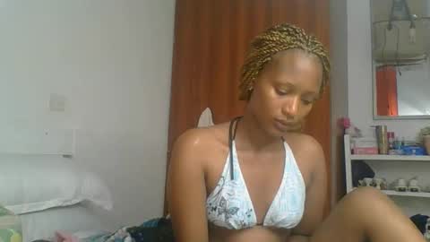 Linda online show from April 28, 2:21 am
