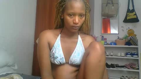 Linda online show from May 6, 2:29 am