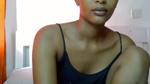 Linda online show from May 17, 5:38 am