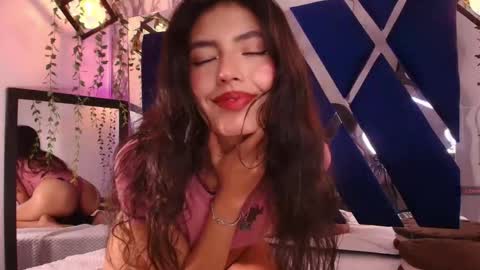 Snapshot of sweet_mussee chatting on March 8, 8:51 am Daniela online show from March 8, 8:51 am