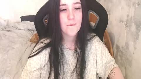 Snapshot of sweet_my_dream chatting on March 25, 12:11 pm sweet_my_dream online show from March 25, 12:11 pm