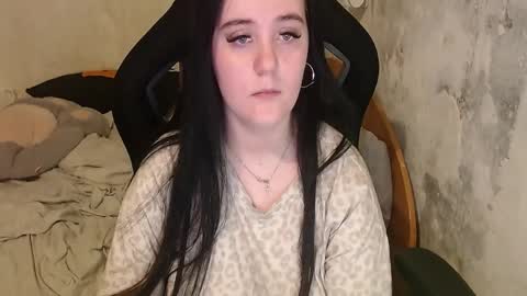 Snapshot of sweet_my_dream chatting on March 27, 3:12 pm sweet_my_dream online show from March 27, 3:12 pm